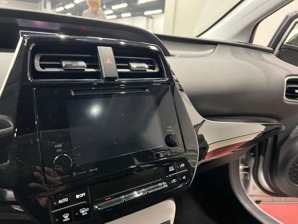 Used 2017 Toyota Prius Four w/ Advanced Technology Package image 46