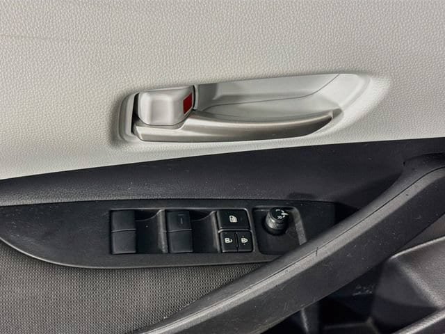 Certified 2026 Toyota Corolla SE w/ Carpet Mat Package (TMS) FWD image 19