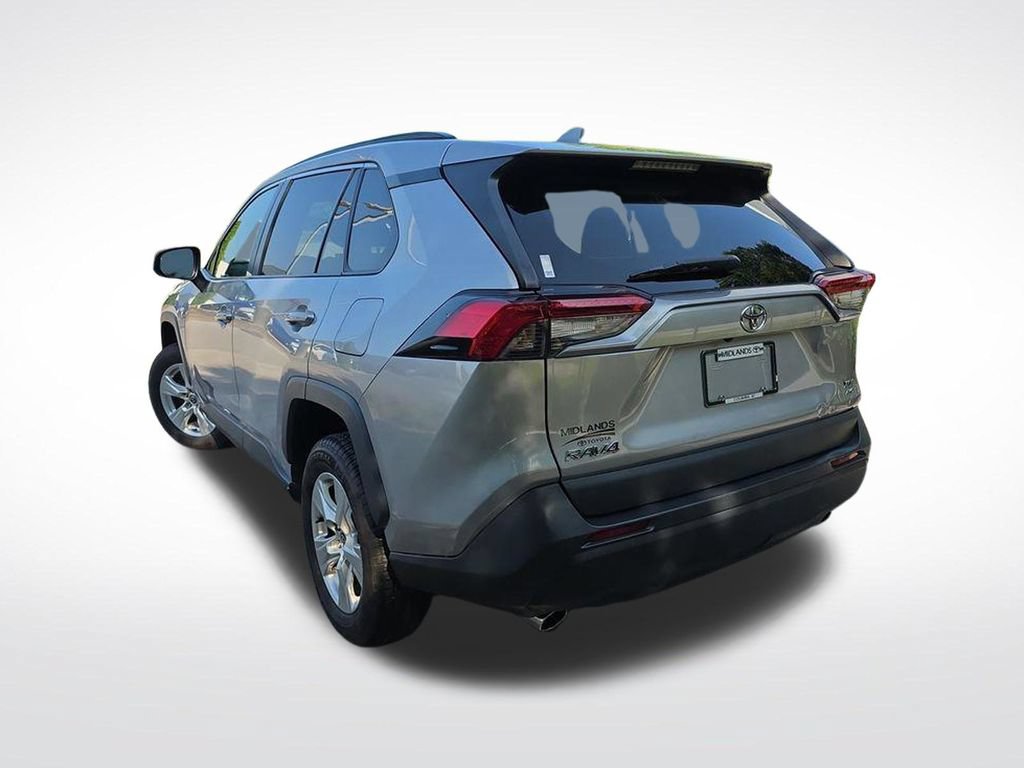 Used 2021 Toyota RAV4 XLE AWD/4WD image 9