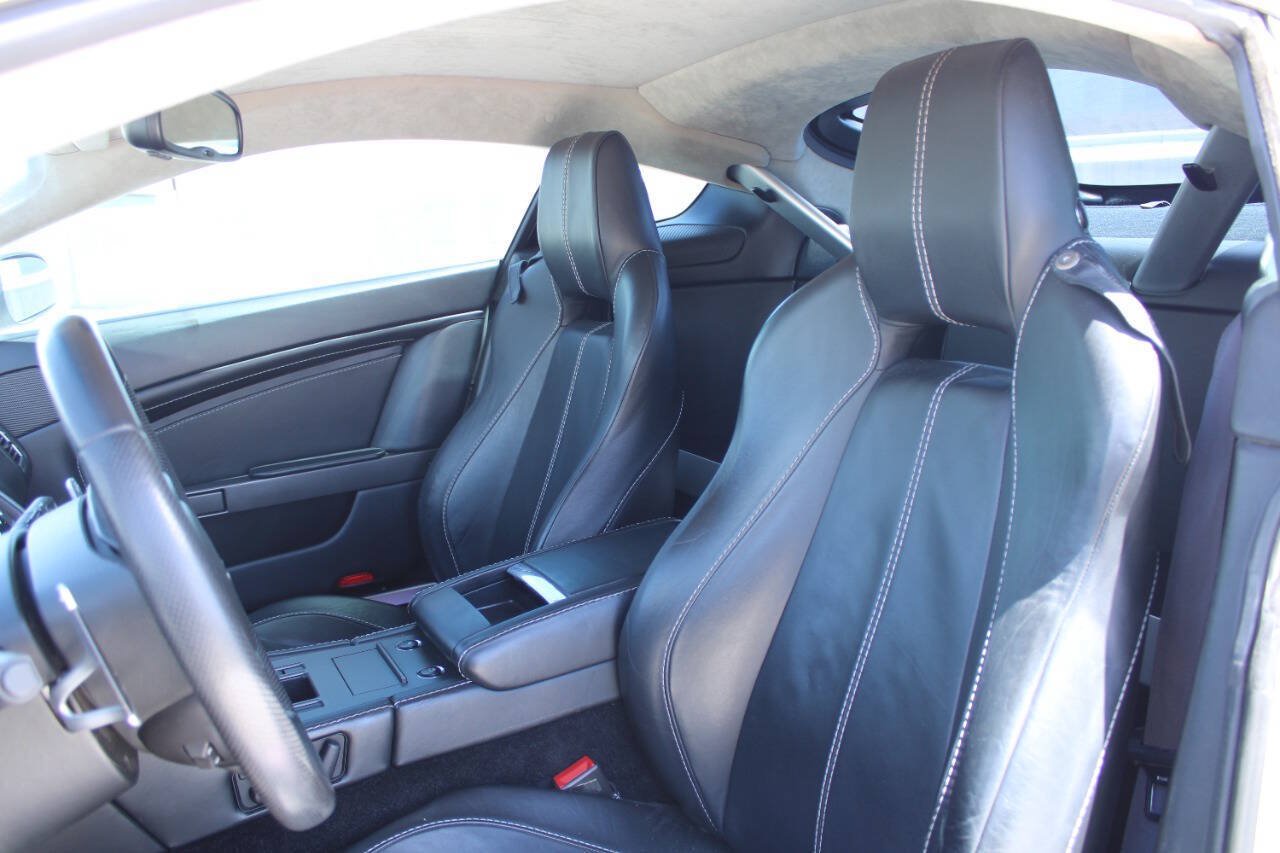 Used 2008 Aston Martin V8 Vantage Coupe RWD image 25