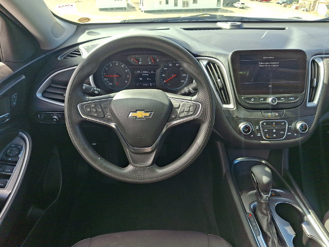 Used 2025 Chevrolet Malibu LT FWD image 11