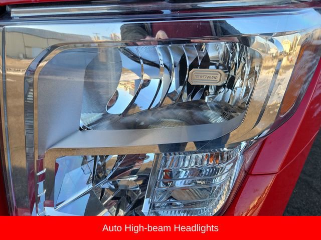 Used 2021 Nissan Titan SV w/ SV Convenience Package image 17