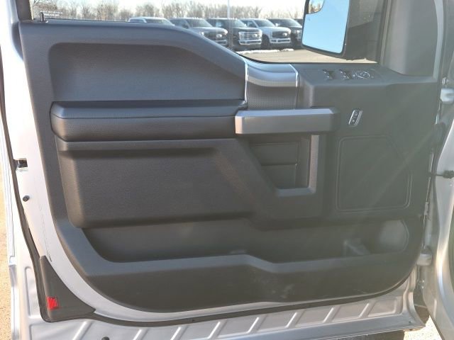 Used 2015 Ford F150 XLT w/ Equipment Group 302A Luxury image 22