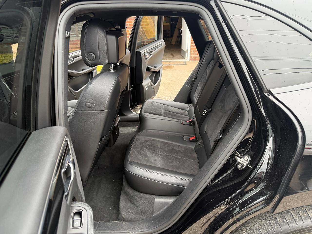 Used 2017 Porsche Macan image 12