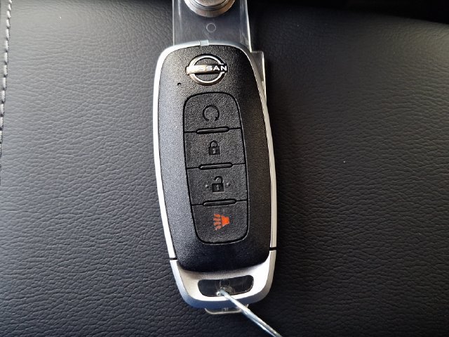 New 2026 Nissan Kicks SR FWD image 28