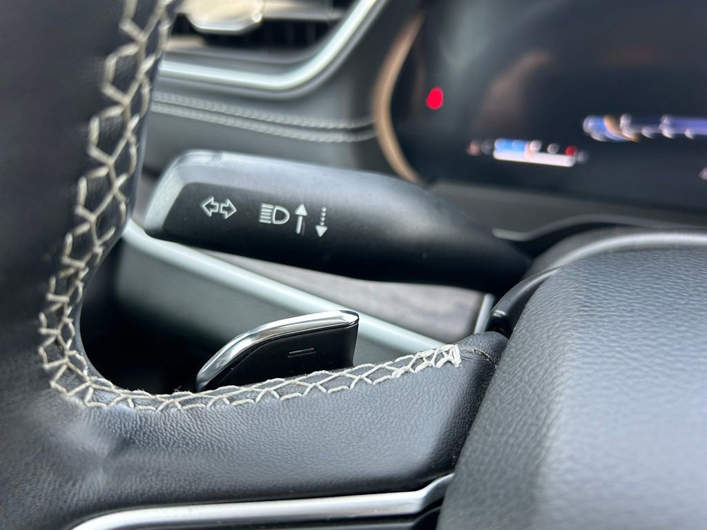 Used 2022 Jeep Grand Cherokee L Limited AWD/4WD image 21