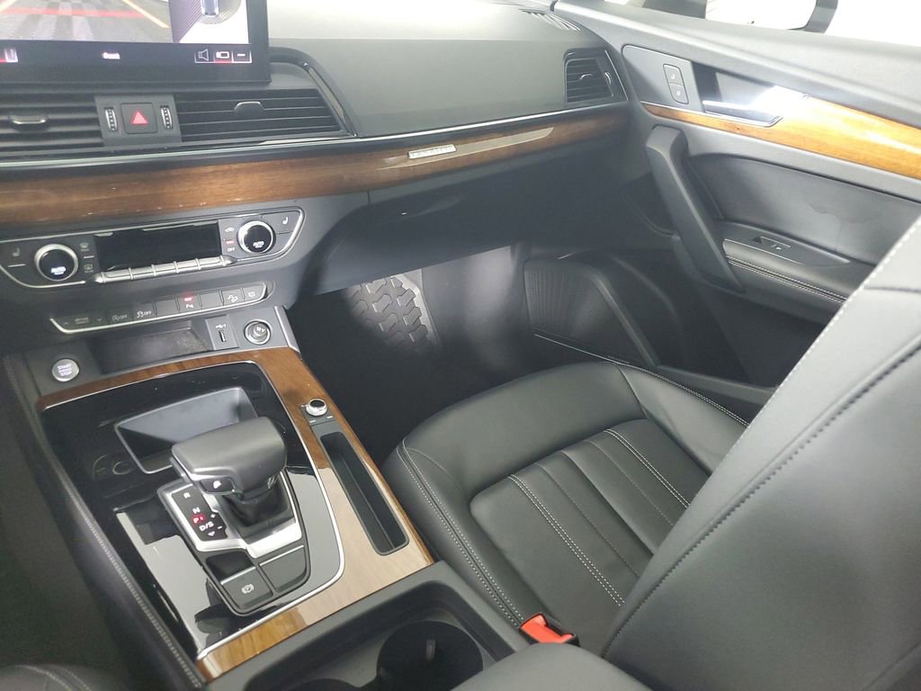 Used 2023 Audi Q5 2.0T Premium Plus w/ Premium Plus Package image 17