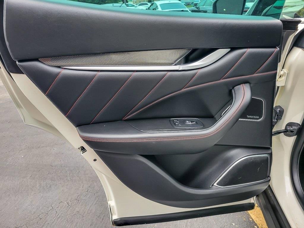 Used 2021 Maserati Levante S GranSport image 20
