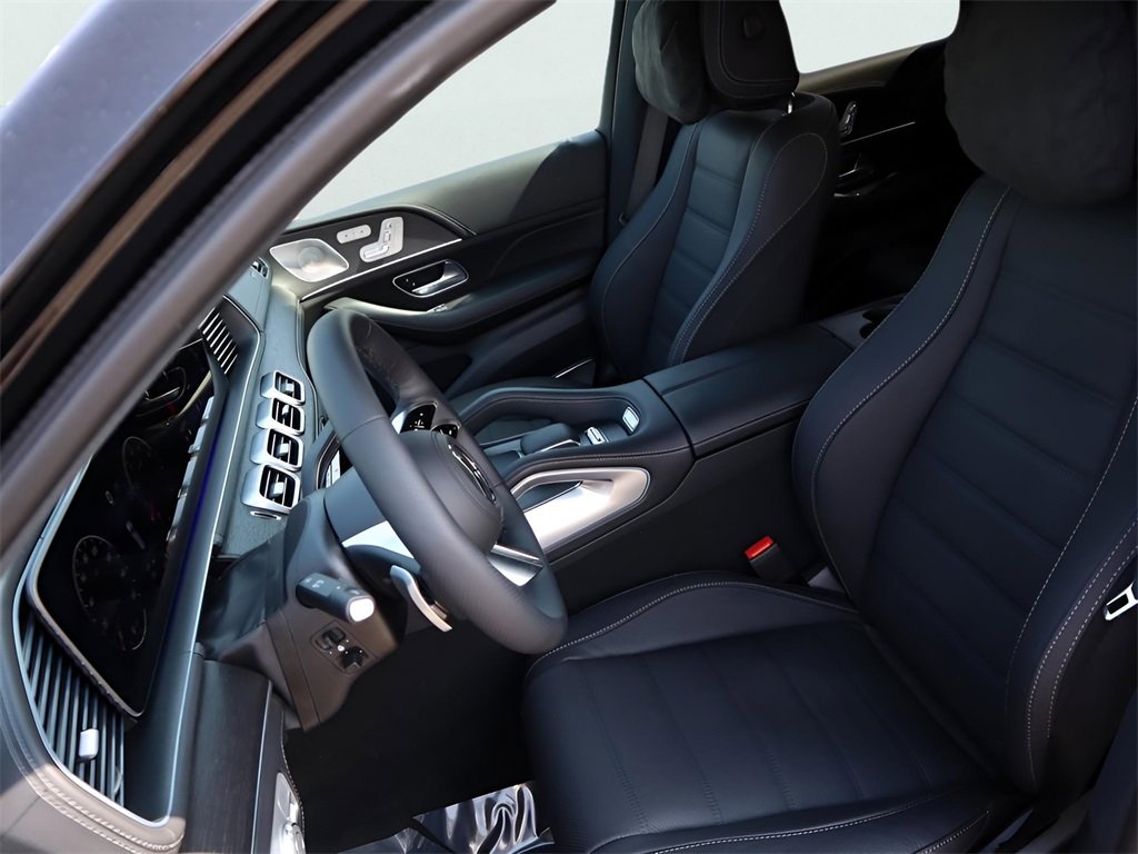 New 2026 Mercedes-Benz GLS 580 4MATIC image 33