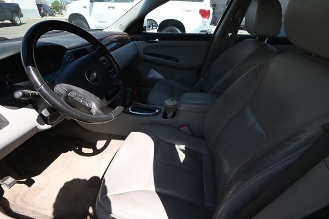 Used 2010 Chevrolet Impala LTZ FWD image 7