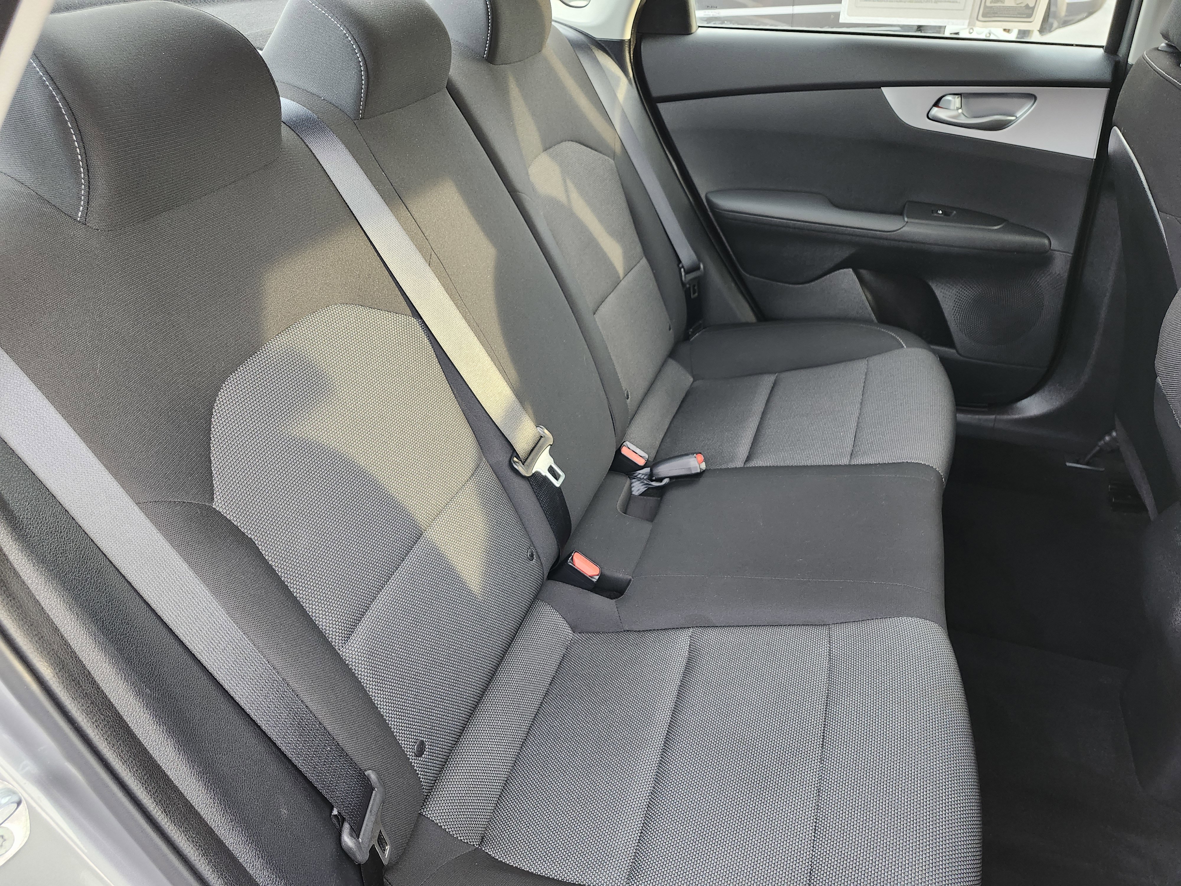 Used 2022 Kia Forte LXS FWD image 18