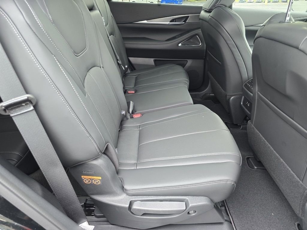 Certified 2025 INFINITI QX60 Luxe w/ Cargo Package image 22