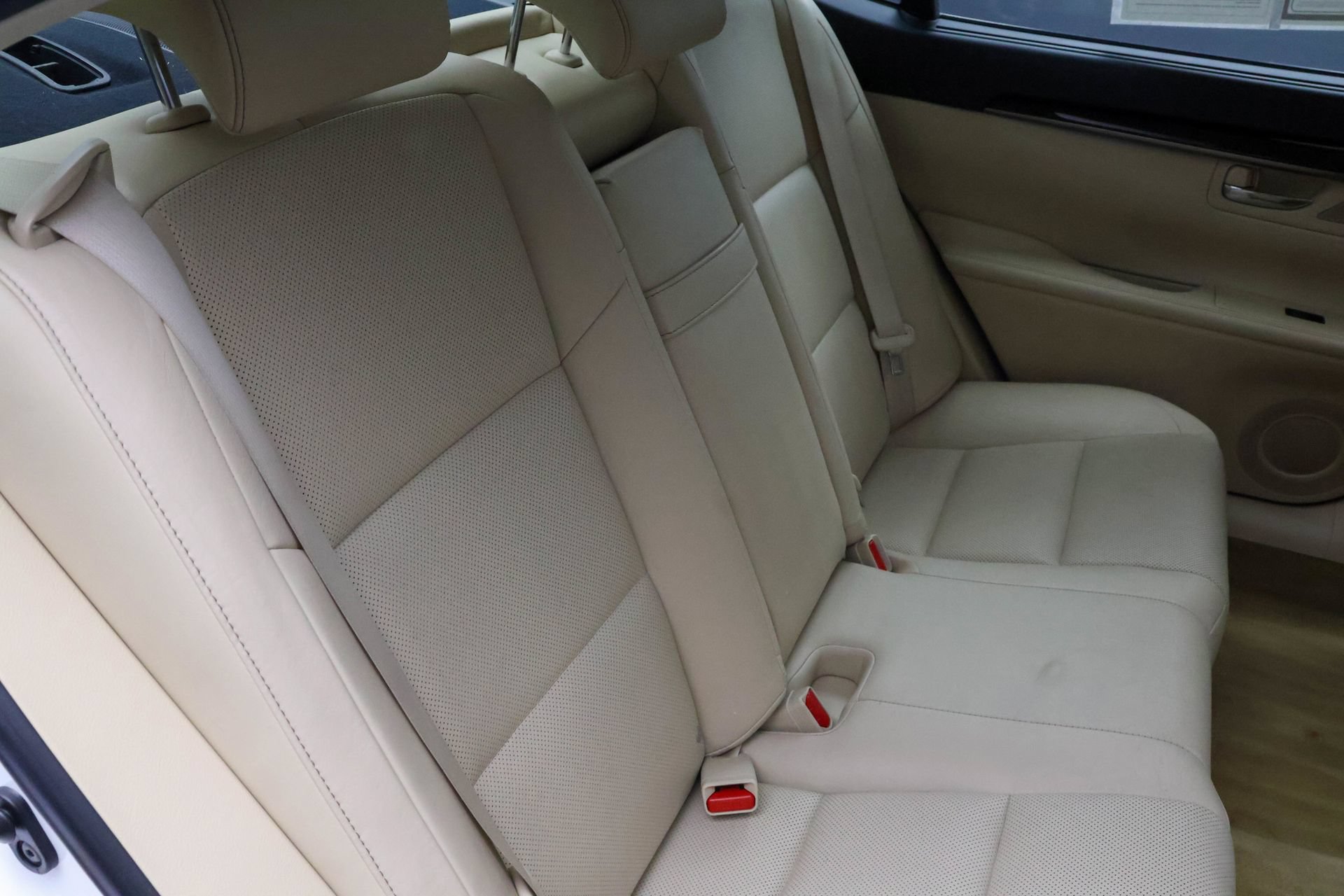 Used 2013 Lexus ES 350 FWD image 27