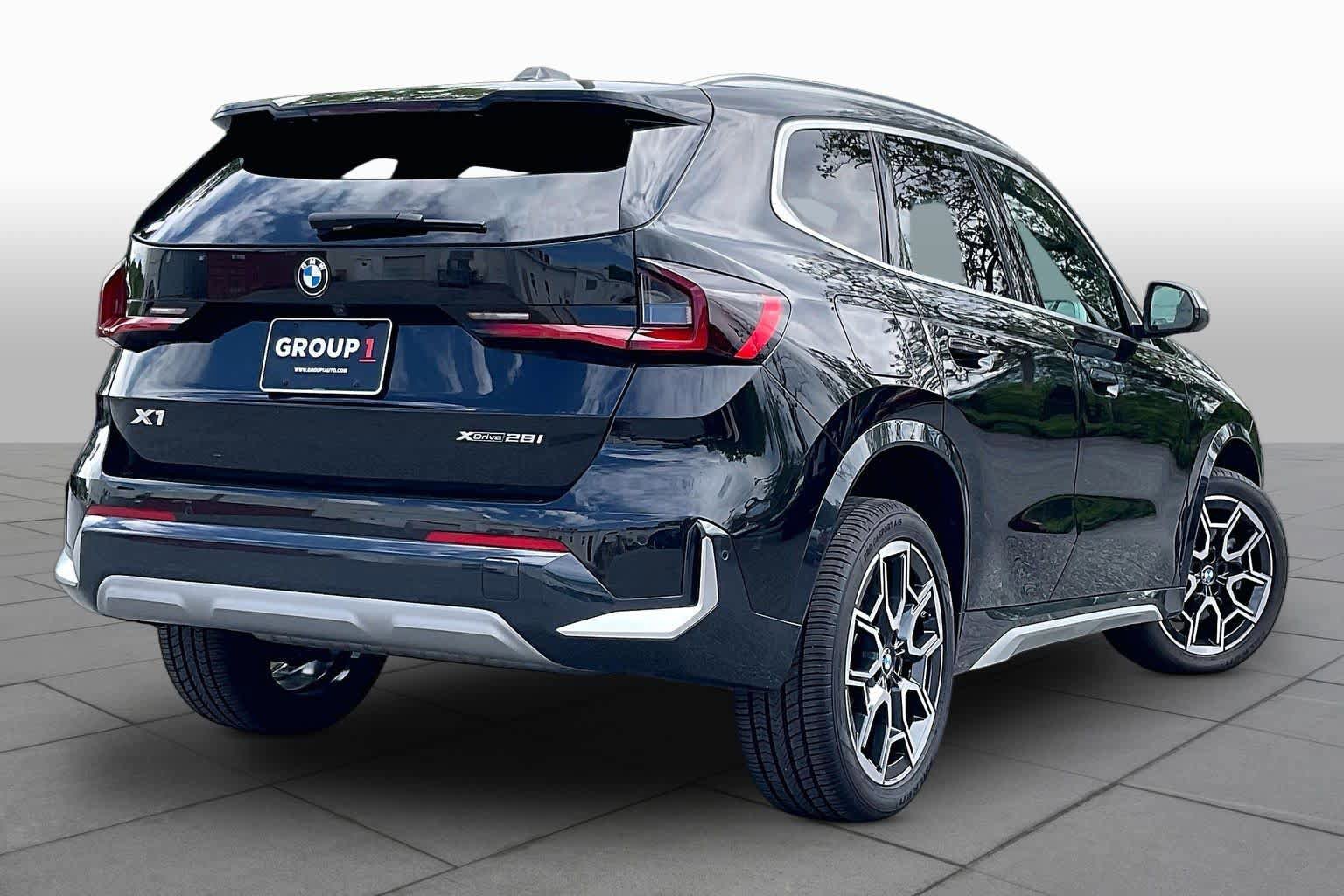 Used 2023 BMW X1 xDrive28i w/ Convenience Package AWD/4WD image 12