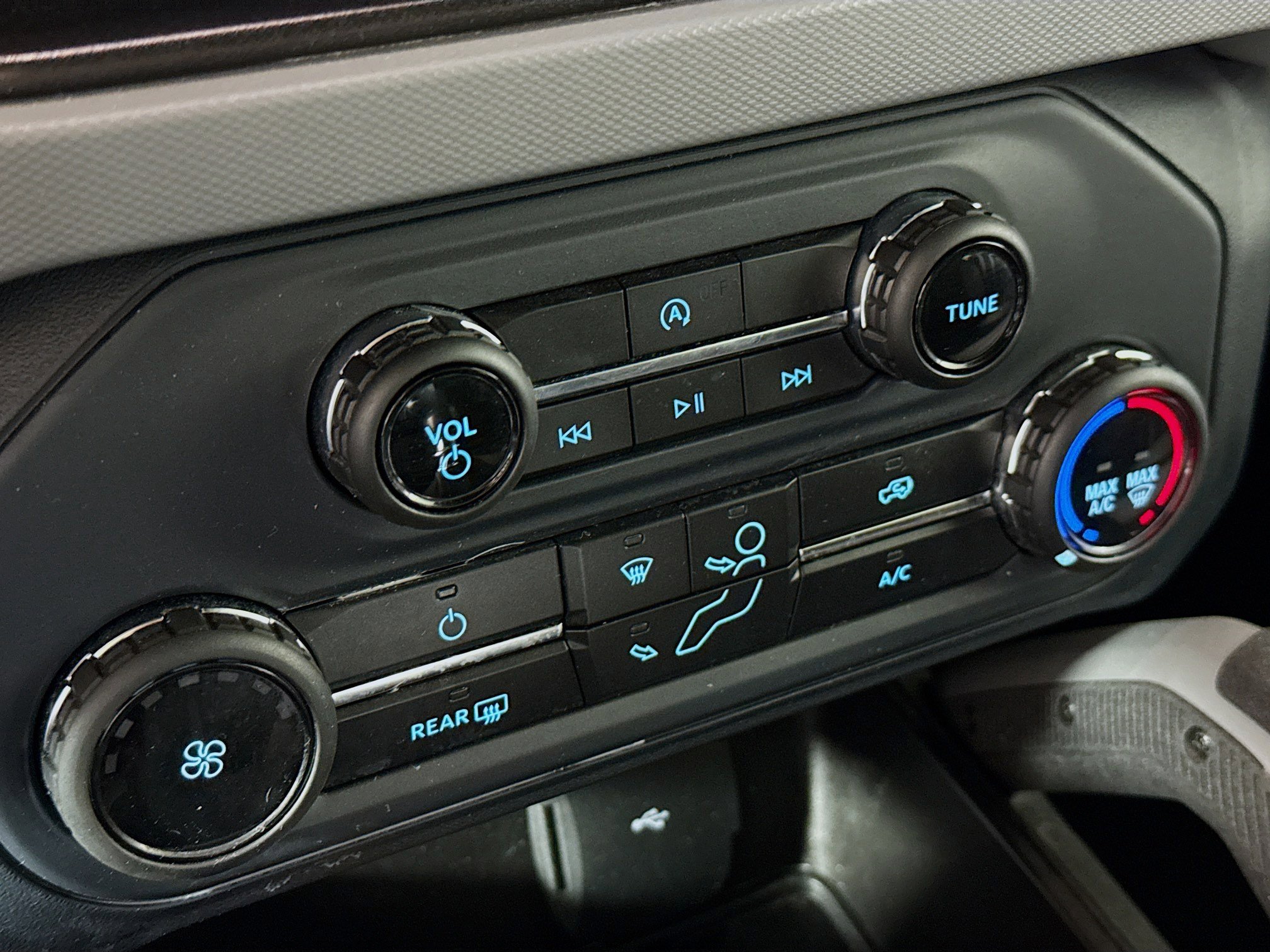 Used 2022 Ford Bronco Big Bend image 17