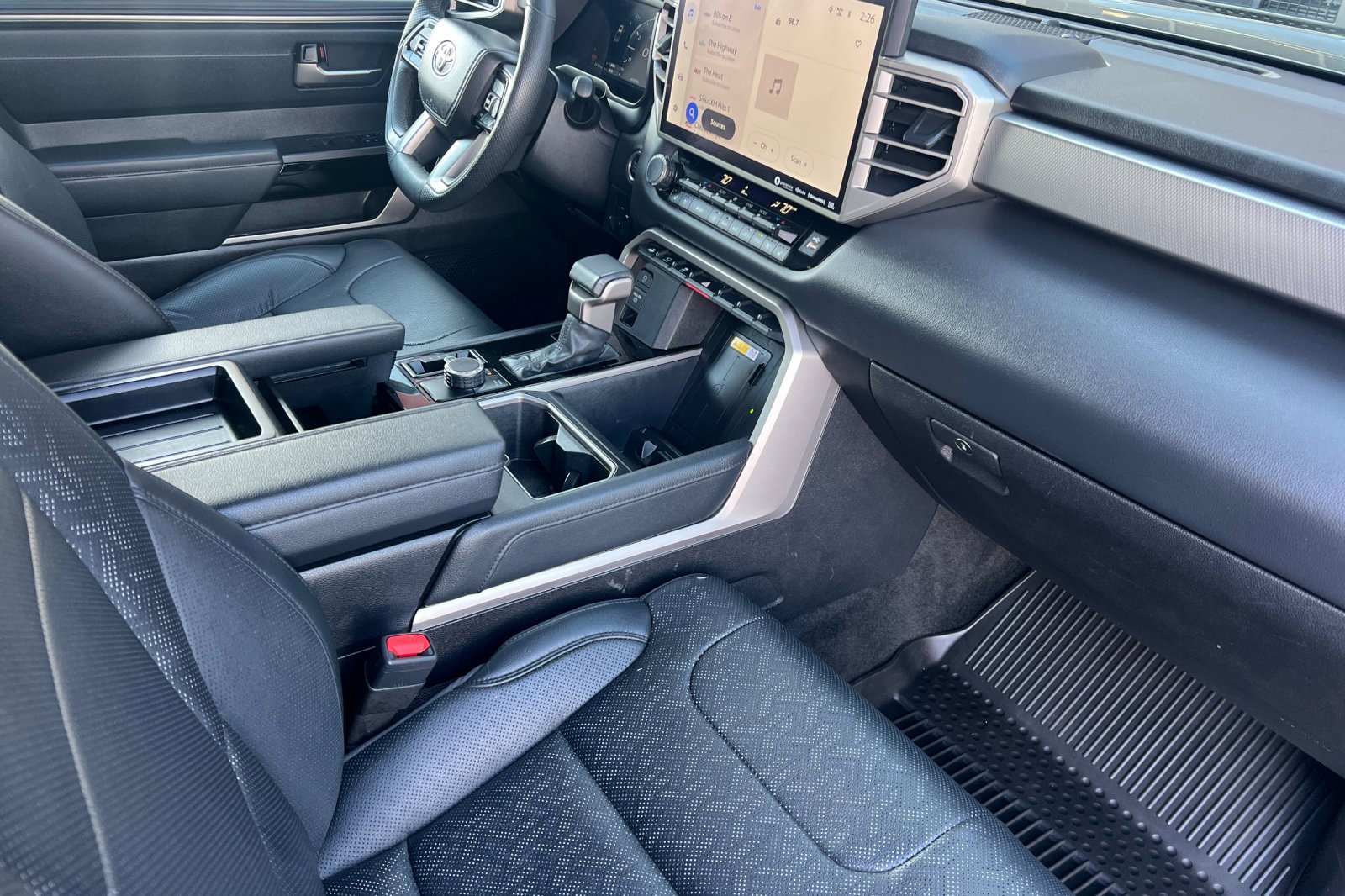 Used 2024 Toyota Tundra Limited image 12