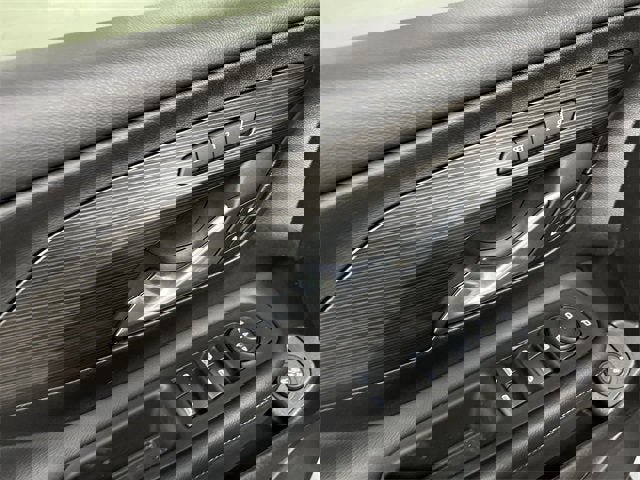 Certified 2024 GMC Terrain SLT image 22