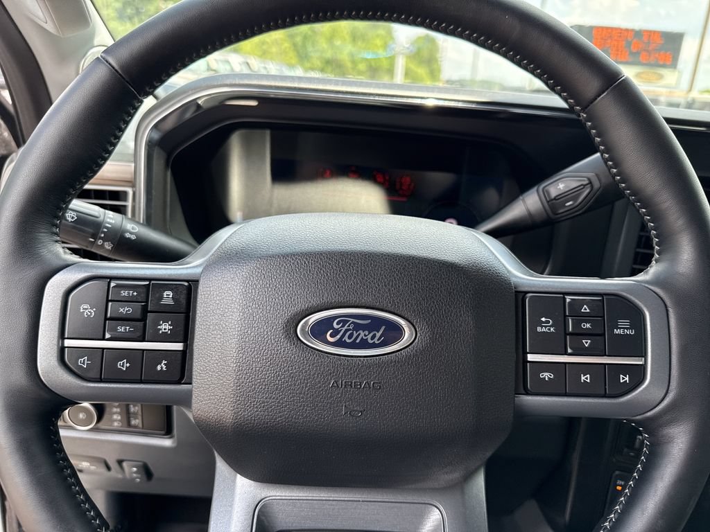 Used 2024 Ford F250 Lariat w/ Lariat Ultimate Package AWD/4WD image 23