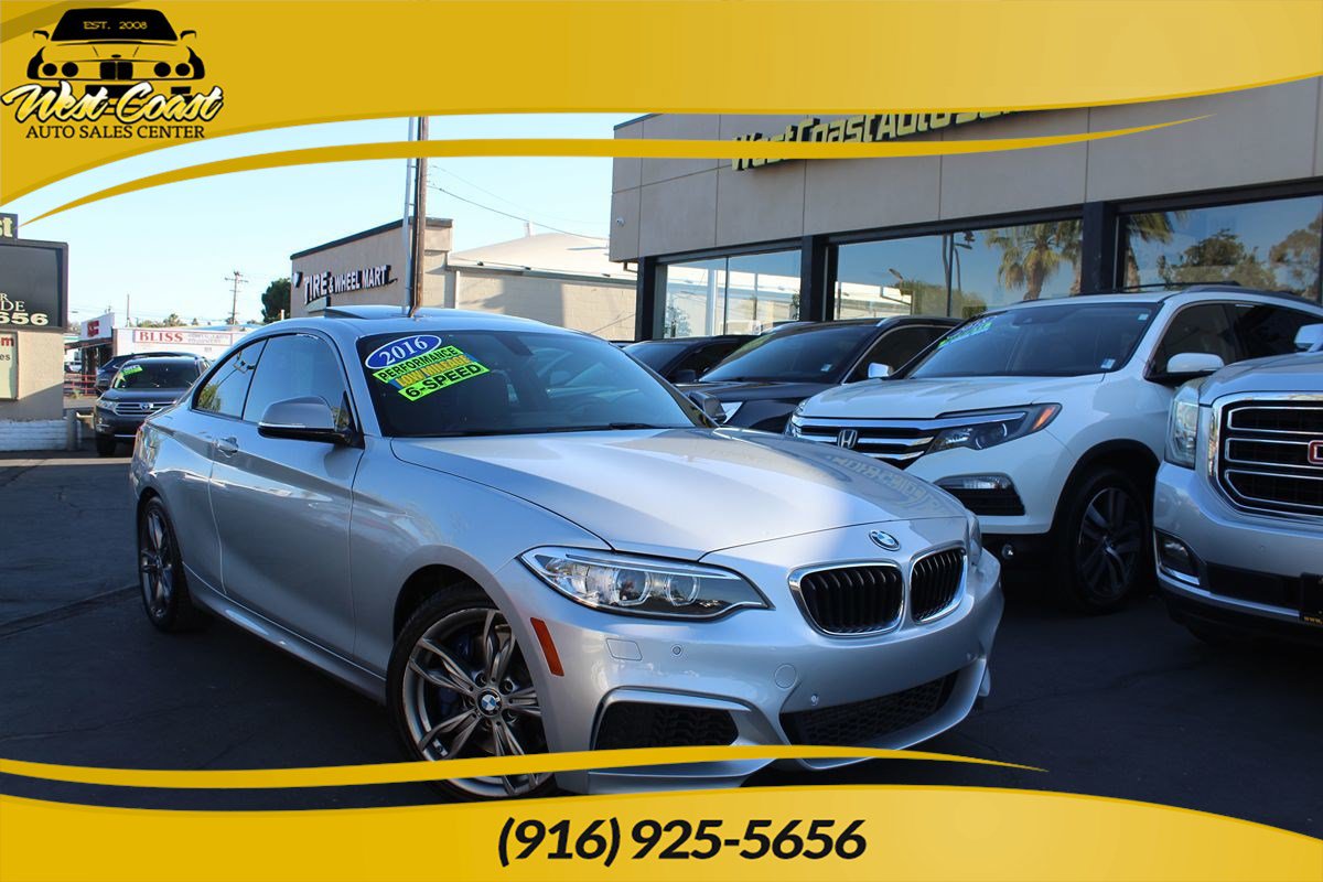 Used 2016 BMW M235i Coupe RWD image 1