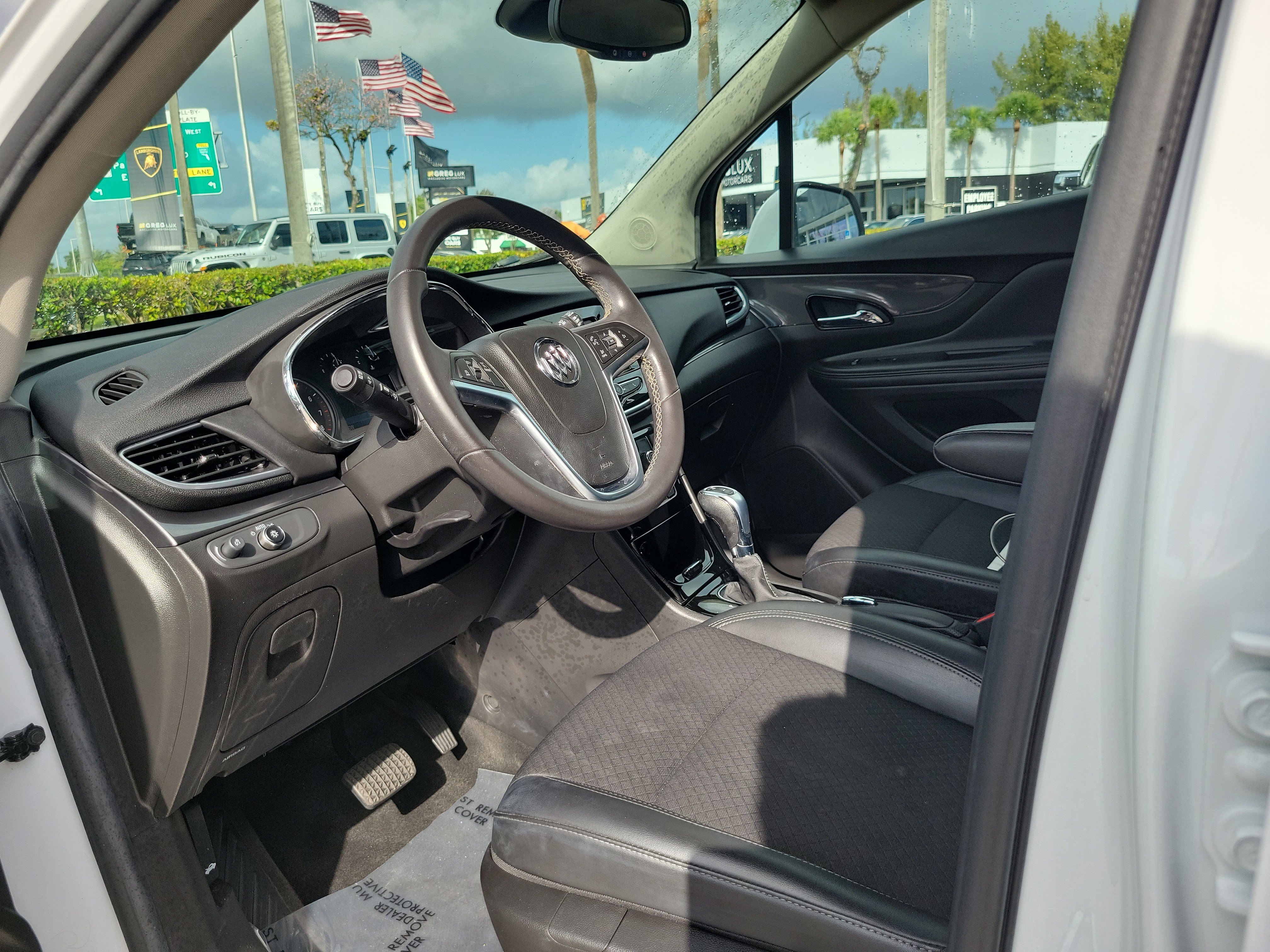 Used 2022 Buick Encore Preferred w/ Safety Package FWD image 11