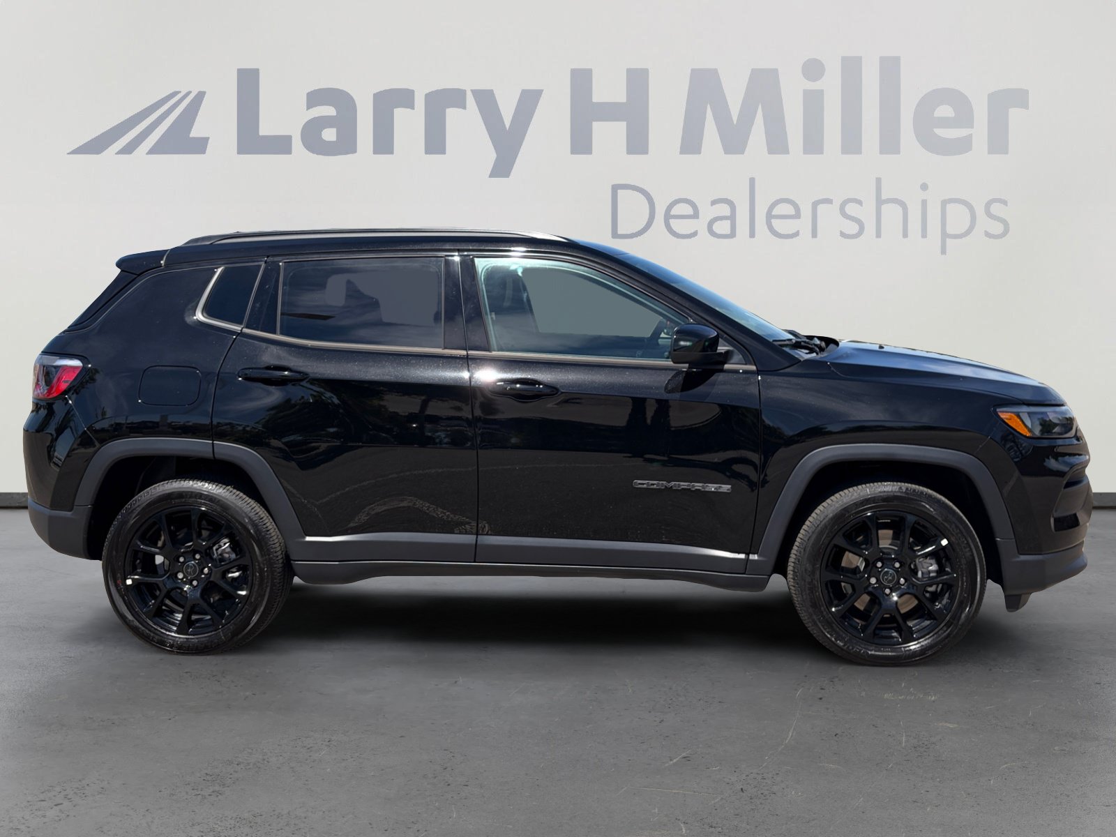 New 2026 Jeep Compass Latitude w/ Quick Order Package 29K AWD/4WD image 7