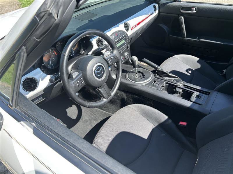 Used 2013 MAZDA MX-5 Miata Club RWD image 13