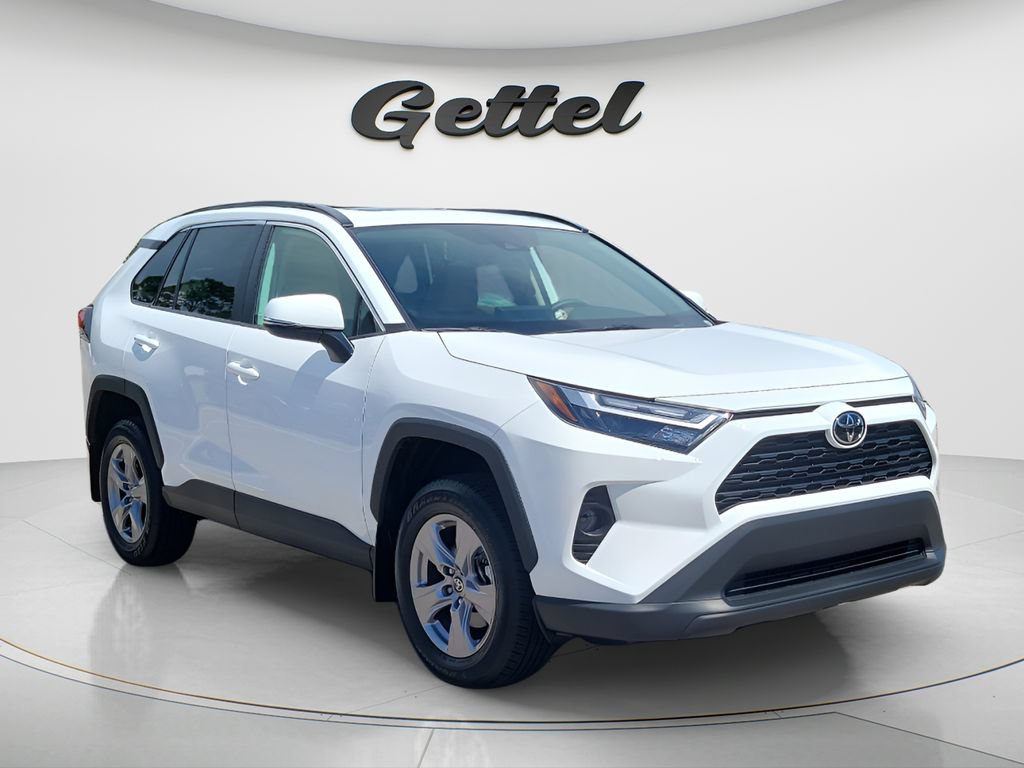 Certified 2025 Toyota RAV4 XLE w/ Convenience Package FWD image 4