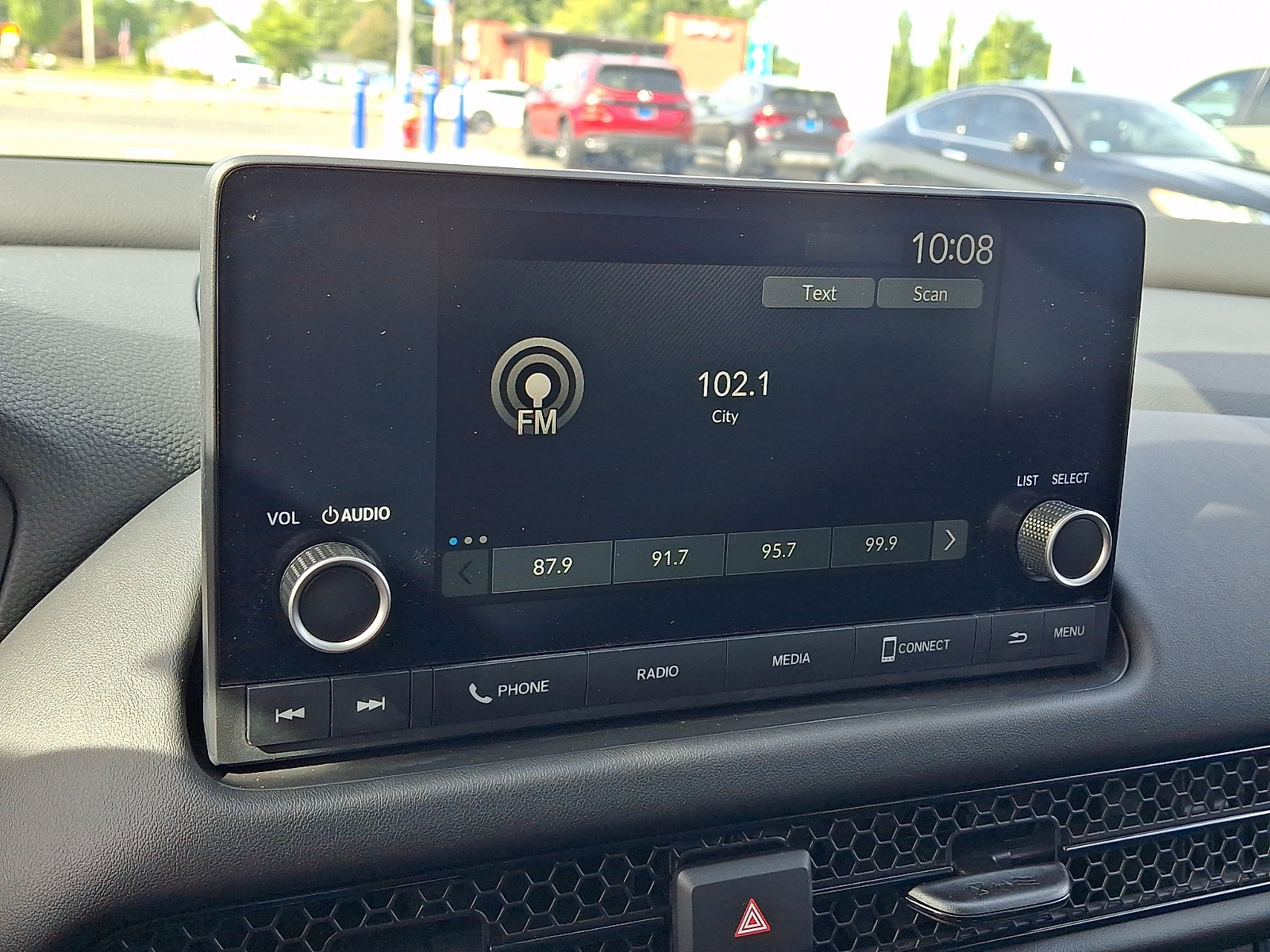 Used 2024 Honda HR-V LX image 16