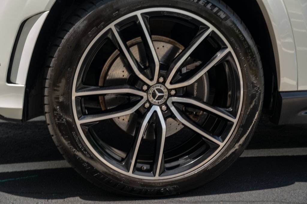 Used 2023 Mercedes-Benz GLS 580 4MATIC image 22