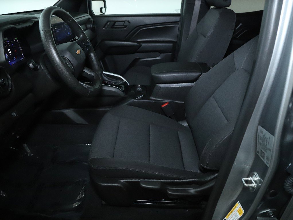 Used 2023 Chevrolet Colorado W/T w/ Safety Package image 18