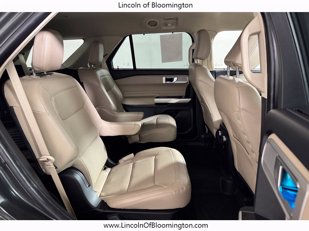 Used 2022 Ford Explorer Limited w/ Equipment Group 301A AWD/4WD image 12