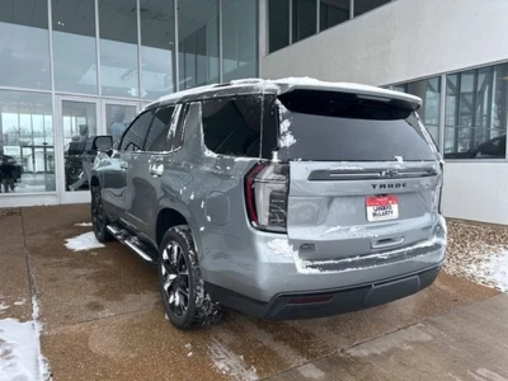 Used 2024 Chevrolet Tahoe RST w/ Luxury Package AWD/4WD image 7