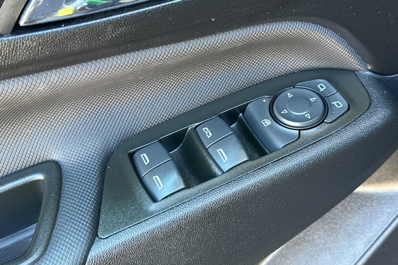 Used 2023 Chevrolet Equinox RS AWD/4WD image 11