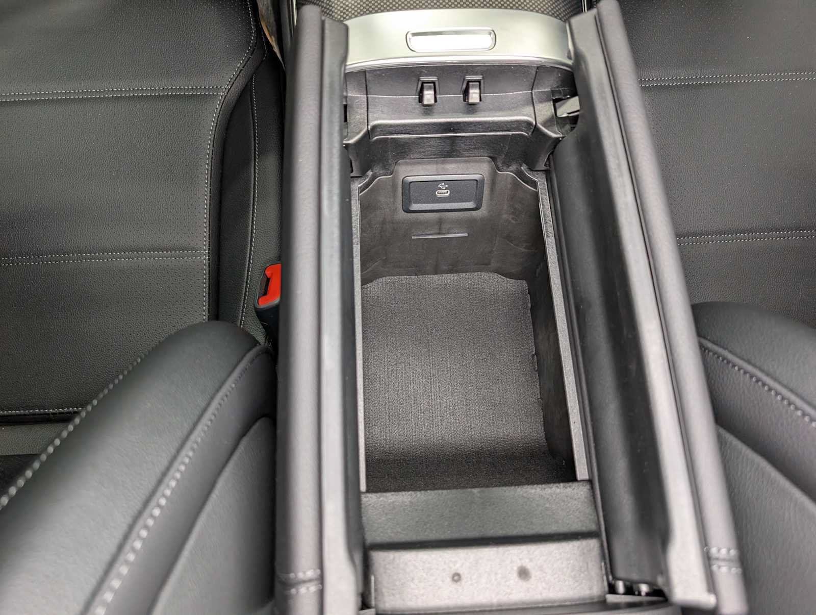 New 2027 Mercedes-Benz GLC 300 4MATIC image 14
