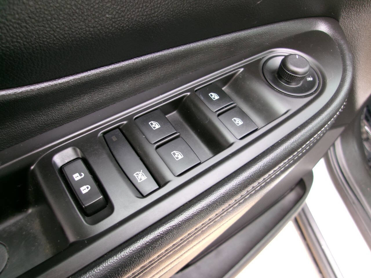 Used 2017 Buick Encore Preferred image 13