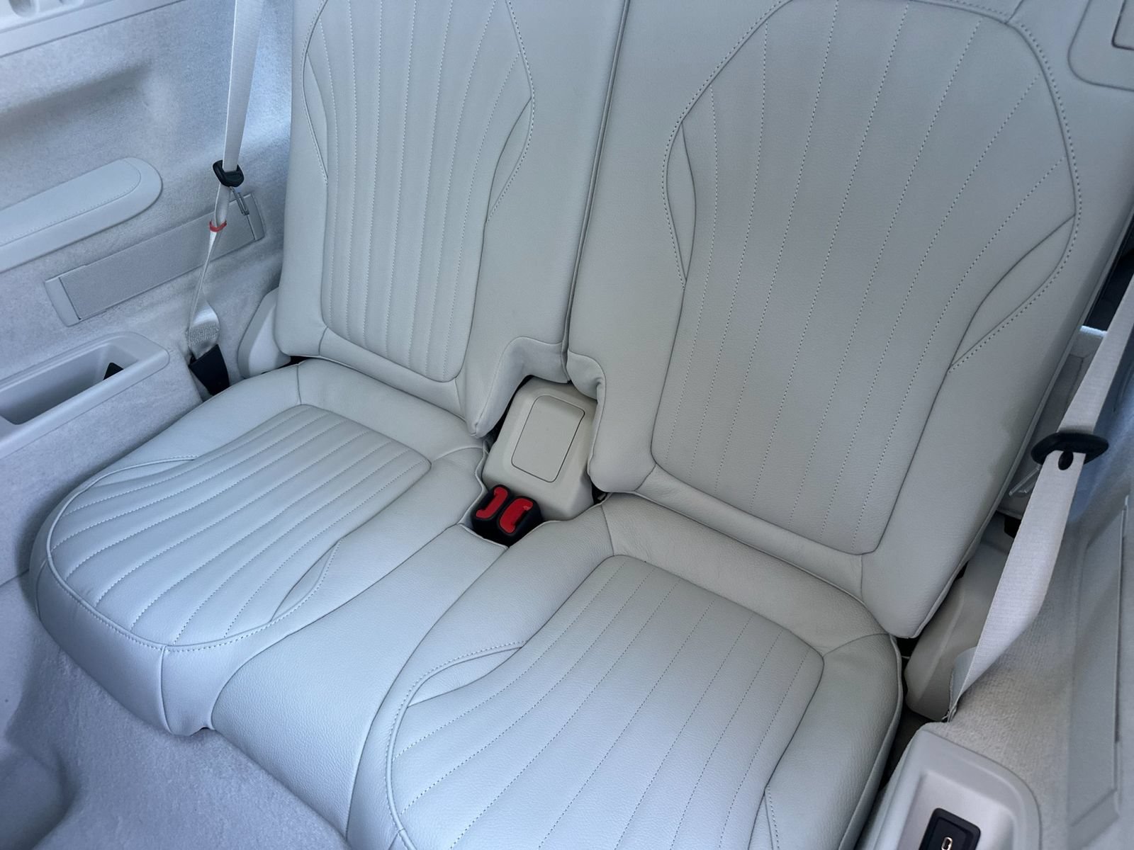 New 2026 Mercedes-Benz EQS 400 4MATIC SUV image 16