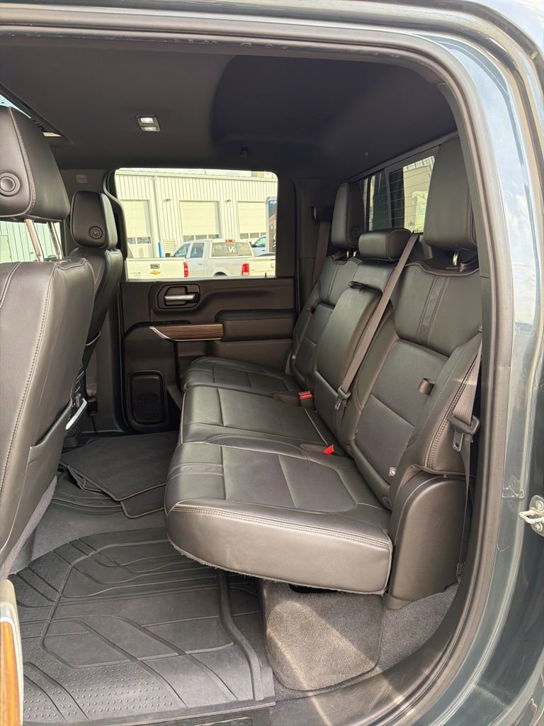 Used 2020 Chevrolet Silverado 3500 High Country image 42