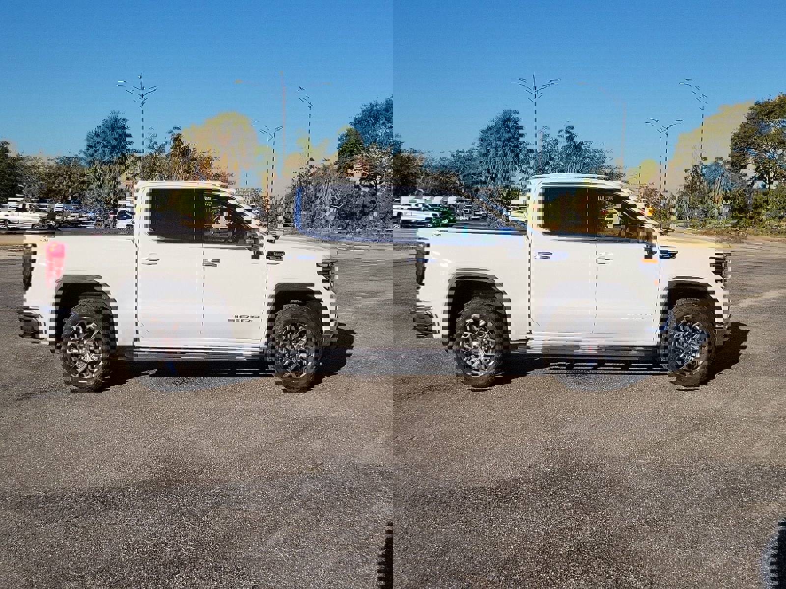 New 2026 GMC Sierra 1500 SLT w/ SLT Premium Plus Package image 6