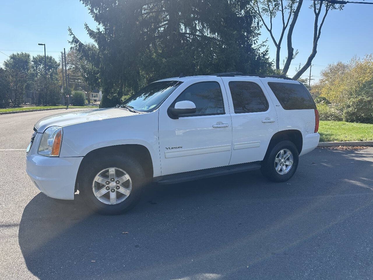 Used 2014 GMC Yukon SLT AWD/4WD image 4