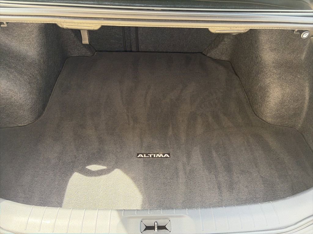 Used 2023 Nissan Altima 2.5 SV FWD image 13