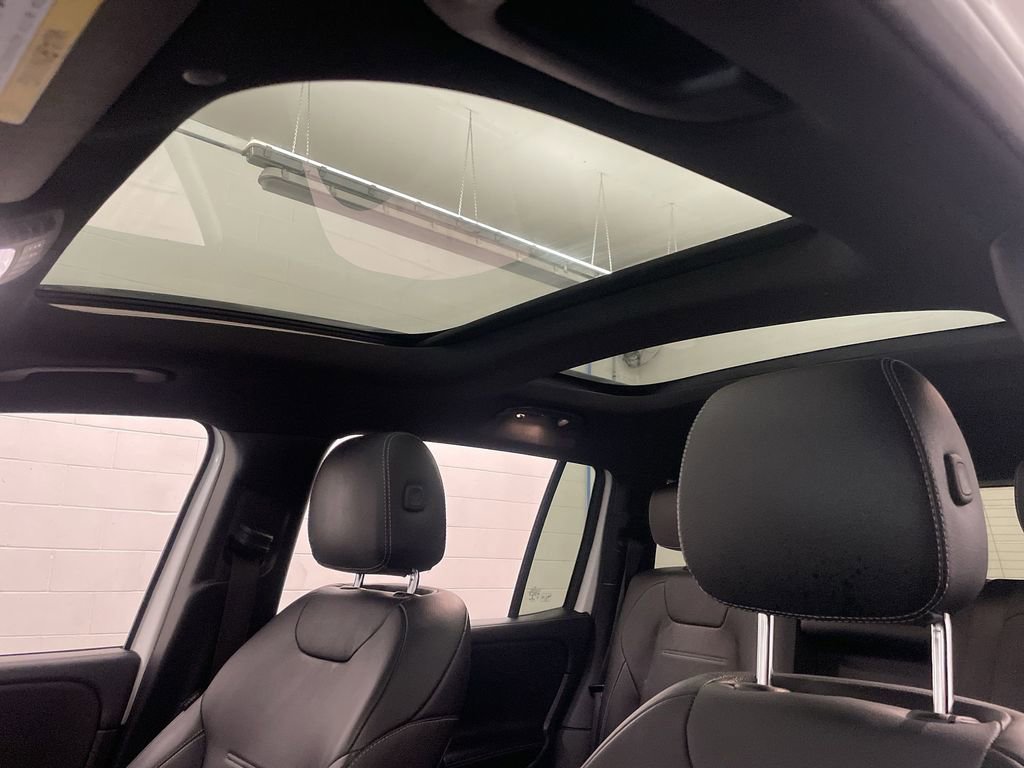 Used 2022 Mercedes-Benz GLB 35 AMG 4MATIC image 13