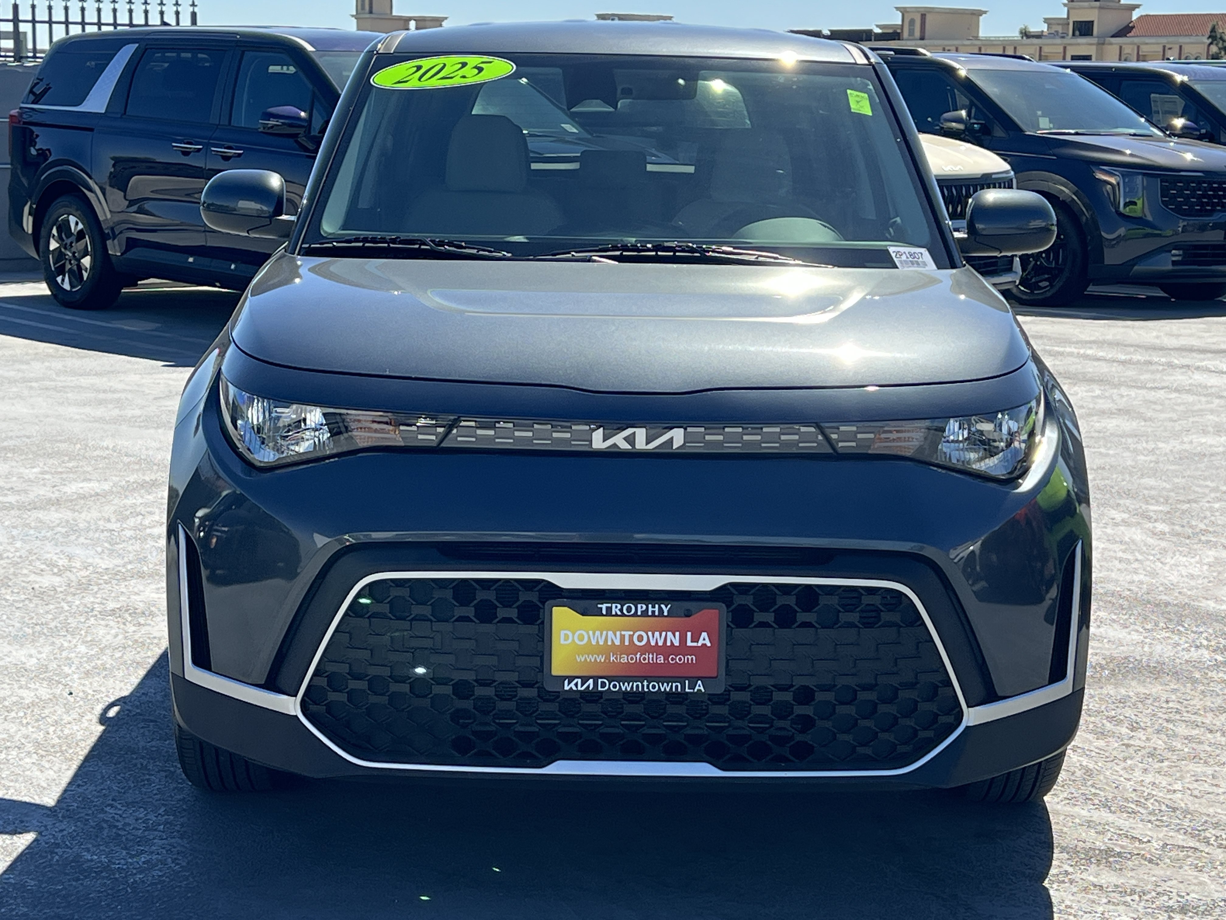 Used 2025 Kia Soul LX w/ LX Technology Package FWD image 12