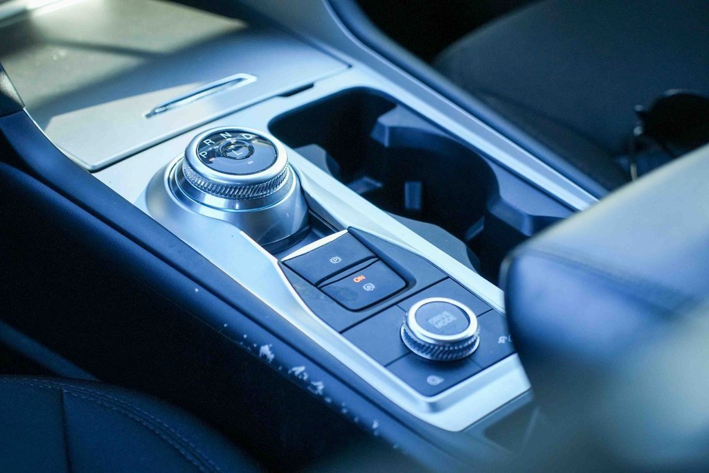 Used 2023 Ford Explorer XLT w/ Class IV Trailer Tow Package image 28