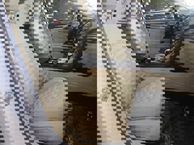 Used 2014 Ford Fusion SE FWD image 4