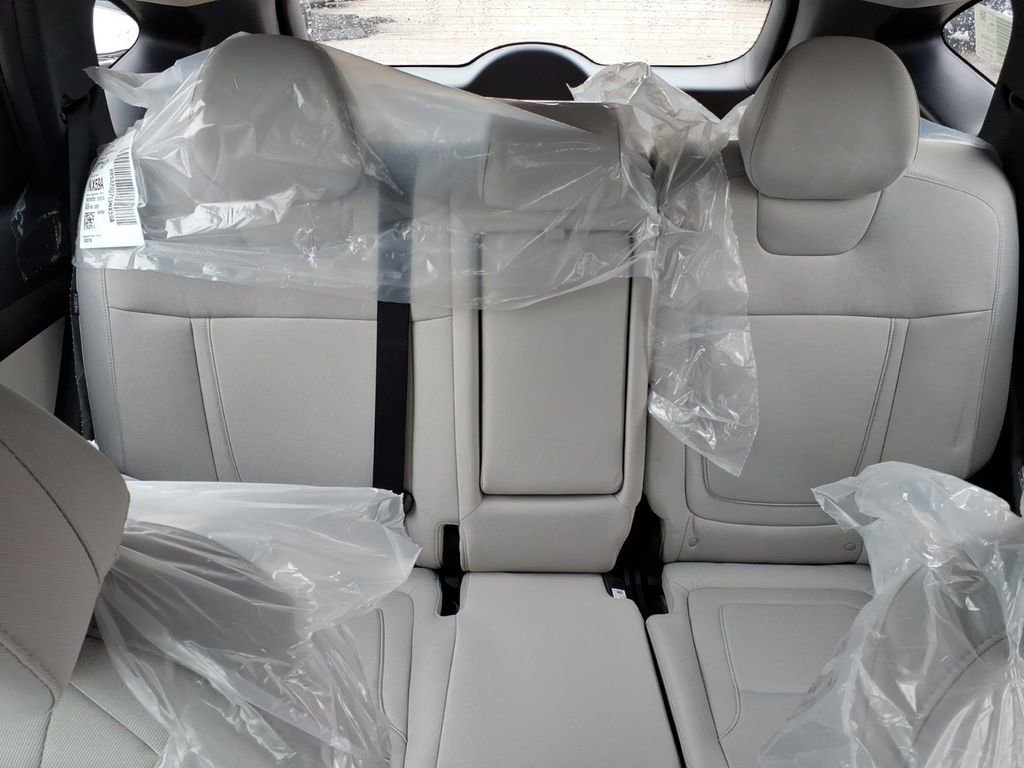 New 2026 Hyundai Tucson SE image 28