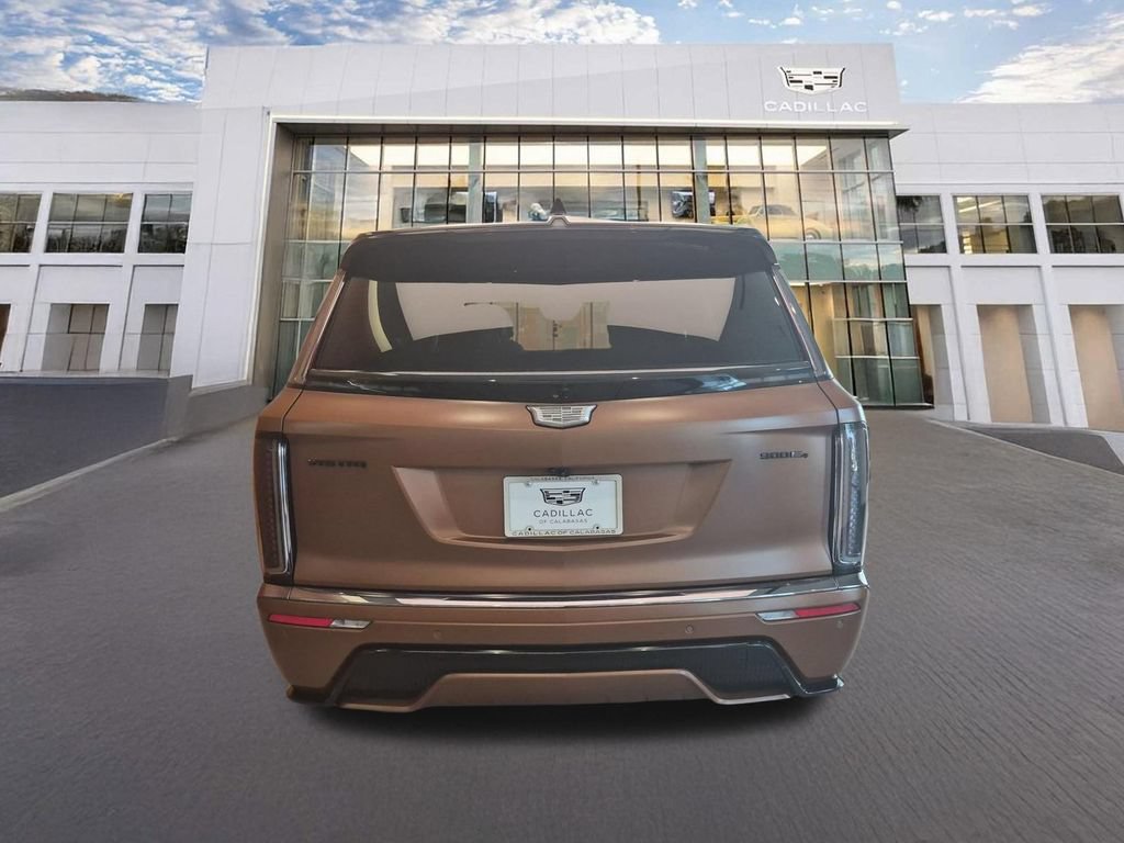 New 2027 Cadillac Vistiq Platinum AWD/4WD image 4