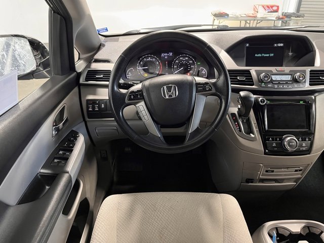 Used 2016 Honda Odyssey SE image 16