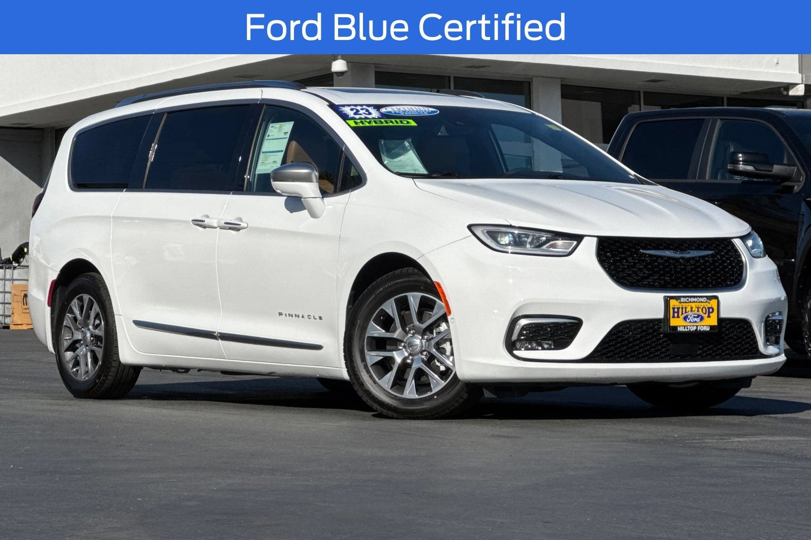 Used 2022 Chrysler Pacifica Pinnacle FWD video 2