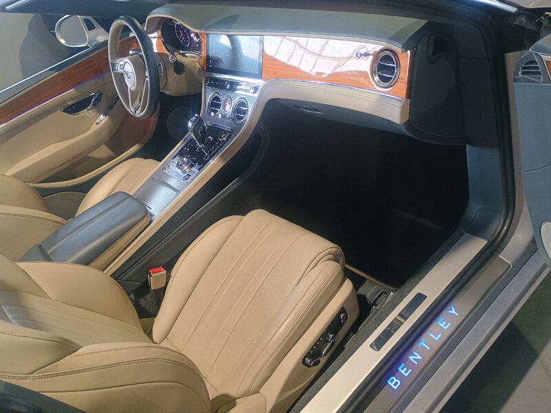 Used 2020 Bentley Continental GT AWD/4WD image 31