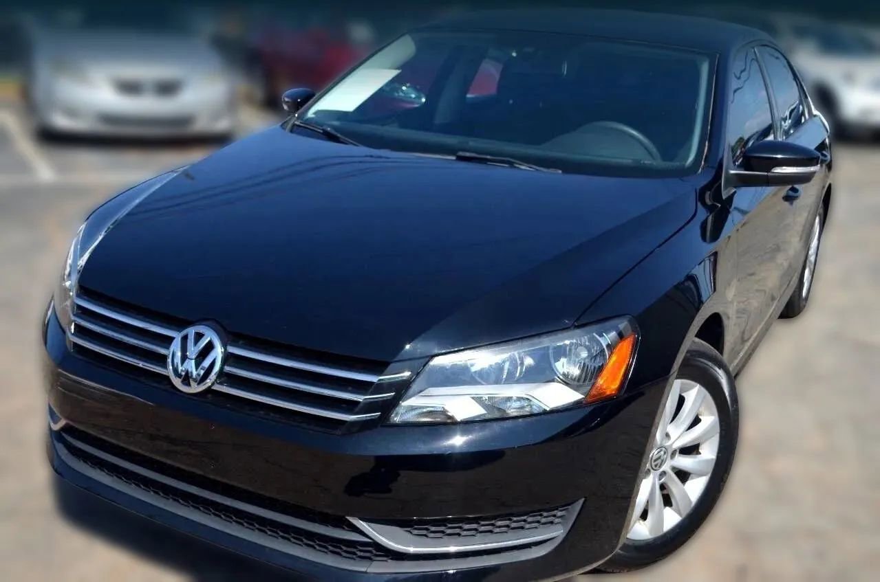 Used 2013 Volkswagen Passat 2.5 S image 3